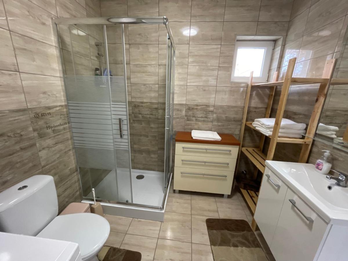 Sorrento Deluxe Apartment - Jacuzzi Siofok Dış mekan fotoğraf