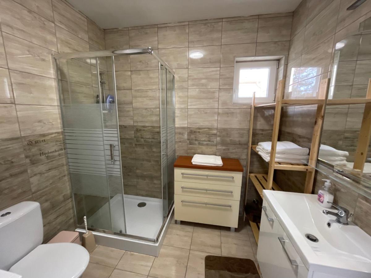 Sorrento Deluxe Apartment - Jacuzzi Siofok Dış mekan fotoğraf